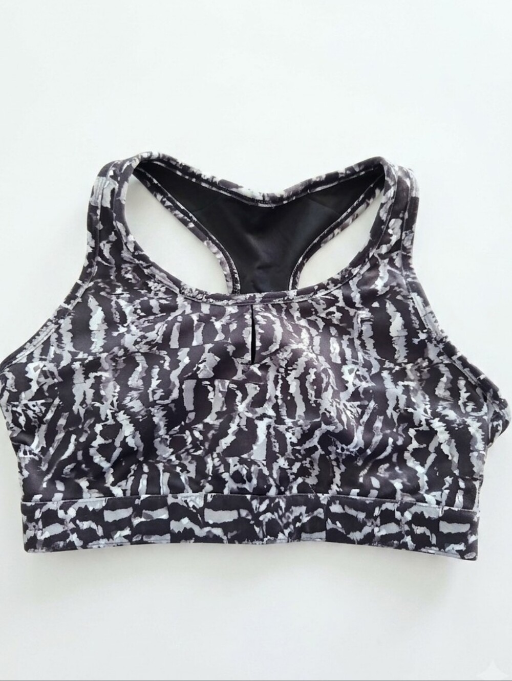 Fabletics Sports Bra Black White Abstract Print Hook Back Size 15" Across Bust